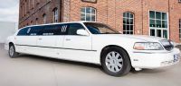 lincoln-limousine-voor-pakhuis