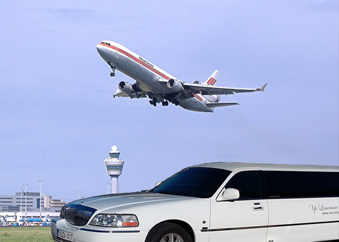 Luchthavenvervoer met een limousine